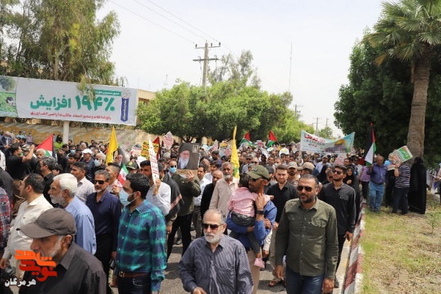 حضور پرشور خانواده‌های شهدا و ایثارگران شهرستان بندرعباس در راهپیمایی روز قدس