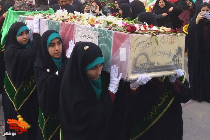 گزارش تصویری|استقبال با شکوه دانش آموزان از شهید گمنام دفاع مقدس