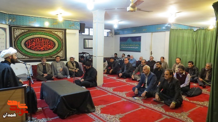 گزارش تصویری| شهید گمنام میهمان بنیاد شهید شهرستان همدان شد