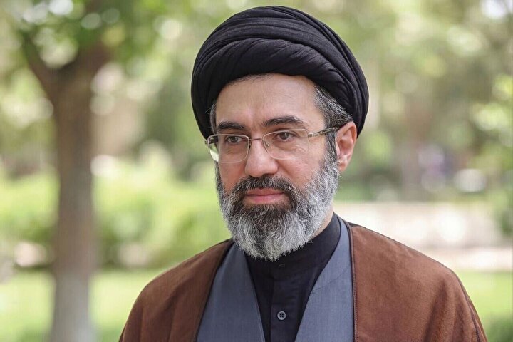 Ayatollah Khamenei: Enemy seeking to sow discord in Iran to compensate its defeat