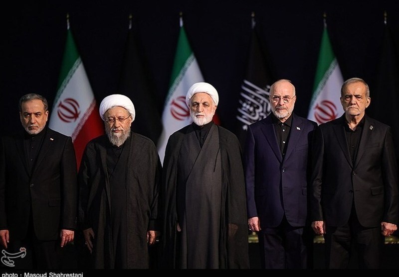 Top Iranian Officials Pay Final Tribute to Martyred Leader