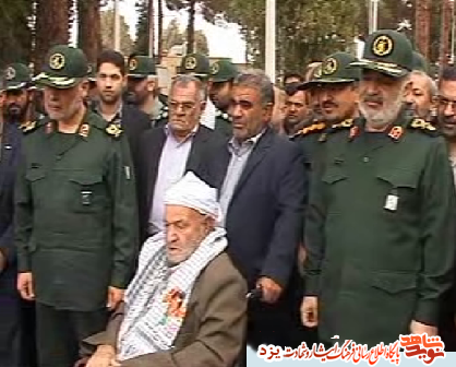 تجلیل از خانواده شهیدان ذوالفقاری + عکس تجلیل از خانواده شهیدان ذوالفقاری + عکس