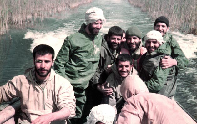 عباس به سازمان پیشمرگان کُرد مسلمان کمک کرد عباس به سازمان پیشمرگان کُرد مسلمان کمک کرد