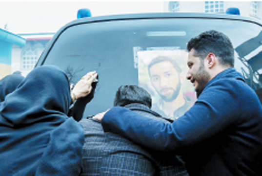 پسرم را در قلب تهران به شيوه داعشيها شهيد كردند پسرم را در قلب تهران به شيوه داعشيها شهيد كردند