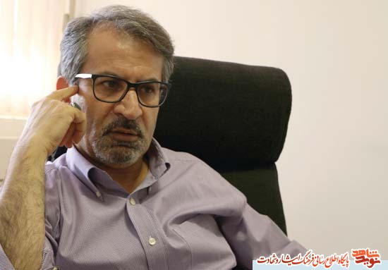 می توانست برای زندگی به آمریکا برود اما به جبهه آمد می توانست برای زندگی به آمریکا برود اما به جبهه آمد