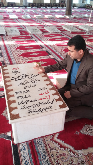 شهید مدافع حرم حسینعلی پور ابراهیمی بر مزار سردار شهید مهدی خوش سیرت«جانشین لشگر قدس گیلان»+عکس شهید مدافع حرم حسینعلی پور ابراهیمی بر مزار سردار شهید مهدی خوش سیرت«جانشین لشگر قدس گیلان»+عکس