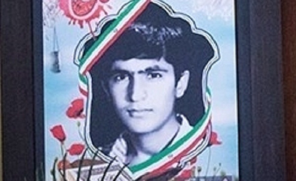 افتخار کنید که فرزندتان را در راه اسلام هدیه کردید/ تأکید شهید به حجاب افتخار کنید که فرزندتان را در راه اسلام هدیه کردید/ تأکید شهید به حجاب