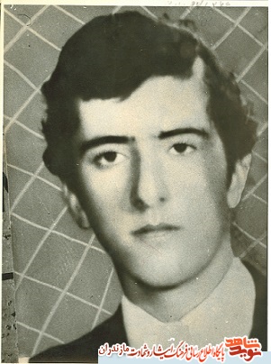 عبدالله ایزدی؛ شهیدی که با خون خود درخت انقلاب را آبیاری کرد عبدالله ایزدی؛ شهیدی که با خون خود درخت انقلاب را آبیاری کرد