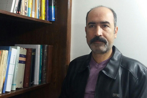 زندگی نامه فرمانده «لشکر 10 سیدالشهدا (ع)» در نمایشگاه کتاب رونمایی می شود زندگی نامه فرمانده «لشکر 10 سیدالشهدا (ع)» در نمایشگاه کتاب رونمایی می شود