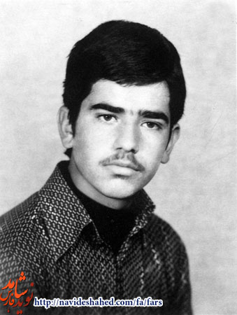 سی و سه ماه در خشندگی یک نور در جبهه سی و سه ماه در خشندگی یک نور در جبهه