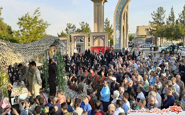 گزارش تصویری از تشییع پیکر شهید حسین امینیان گزارش تصویری از تشییع پیکر شهید حسین امینیان