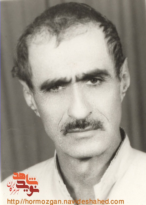 روز آخر که میخواست برود انگار احساس نموده بود که برگشتی در کار نیست روز آخر که میخواست برود انگار احساس نموده بود که برگشتی در کار نیست