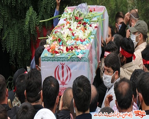 پیکر سه شهید تازه تفحص شده دوران دفاع مقدس در خراسان شمالی تشییع شدند پیکر سه شهید تازه تفحص شده دوران دفاع مقدس در خراسان شمالی تشییع شدند