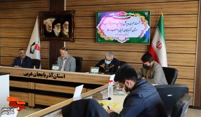 ایثار و شهادت دو محور اساسی در نظام اسلامی است ایثار و شهادت دو محور اساسی در نظام اسلامی است