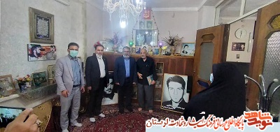 شهیدان منادیان عزت و افتخار هستند