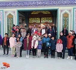 اجرای نمایش خیابانی «جامانده» در روستای سوته برگزار شد