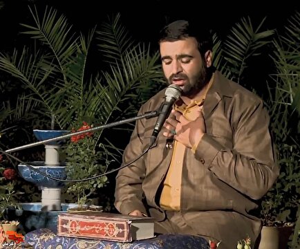 مناجات خوانی شهید عادل رضایی در ماه مبارک رمضان