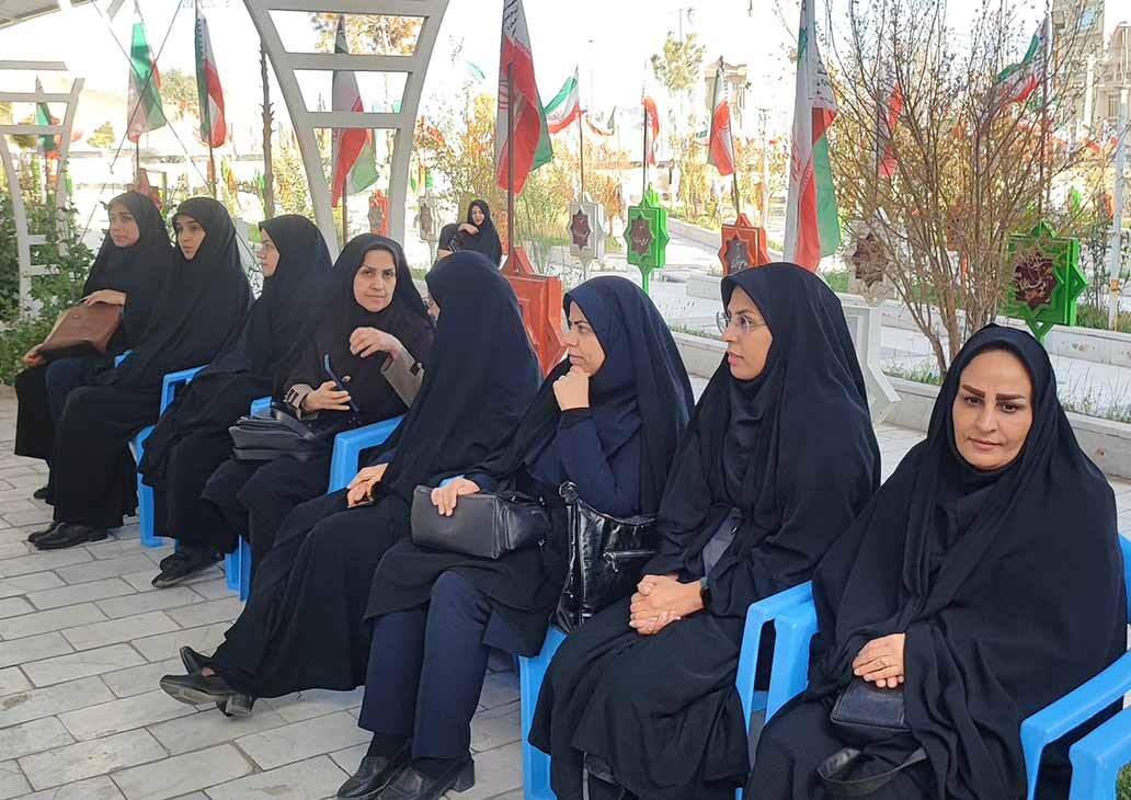 مراسم روز شهید در گلزار شهدای زاهدان برگزار شد