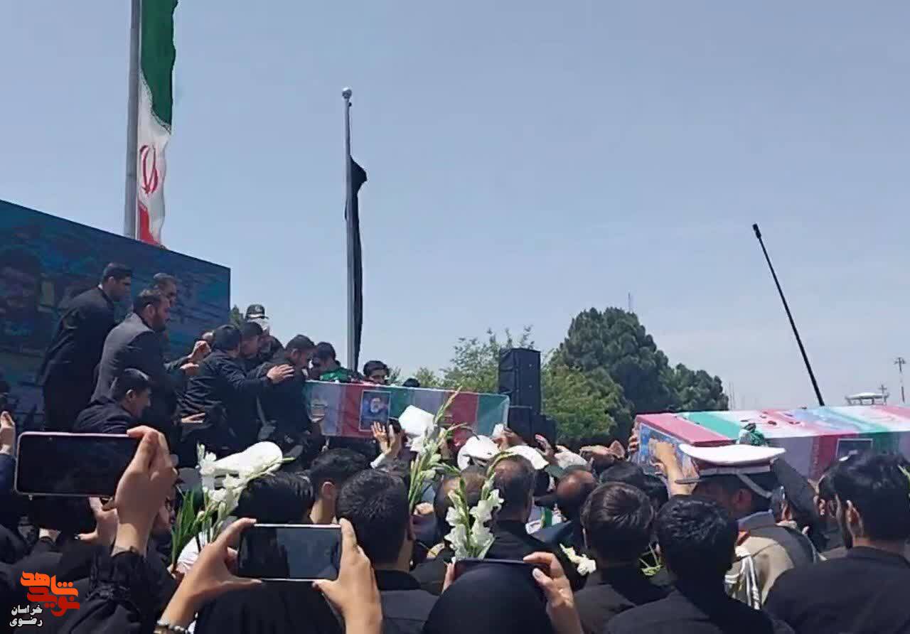 شهید جمهور وارد فرودگاه مشهد شد +عکس