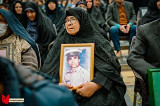 جشن تولد ۹۵ شهید آذرماه در گلزار شهدای کرمان؛...