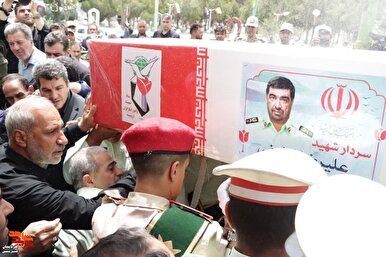 مراسم بدرقه باشکوه و تشییع پیکر مطهر سردار سرتیپ شهید «علیرضا لطفی» در ارومیه
