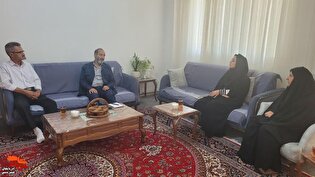 دیدار مسئولین میاندوآب با خانواده ایثارگران در آستانه سالروز بازگشت آزادگان