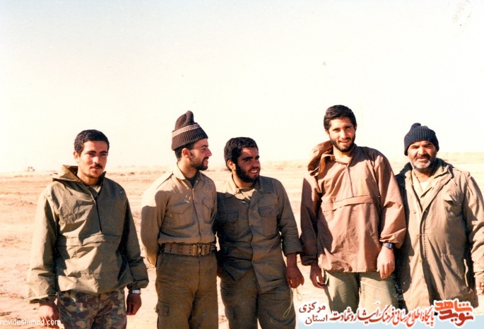 از چپ: حسن - محمود شریفی - شهید سید مهدی موسوی - شهید ابوالفضل اسدی - ولی الله احمدی