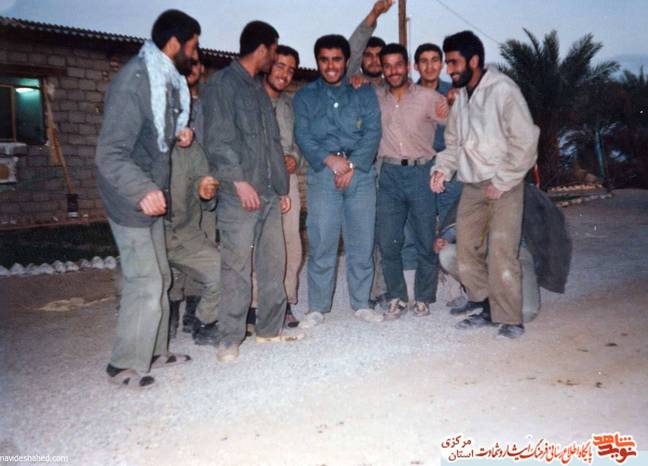 از چپ: حسین محمدی - شهید علیمحمد محمدی - سید مهدی موسوی - مجید میرزایی - احمد گاوخانه ای - شهید مسعود مرادی - ... - شهید اکبر محمدی