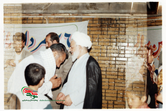 لحظات بازگشت آزادگان چهارمحال و بختیاری به میهن اسلامی 