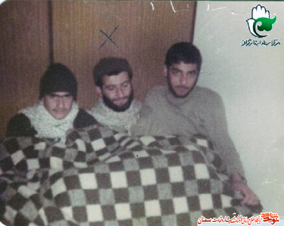 نفر وسط شهید احمدرضا خالصی