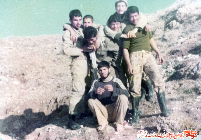 از چپ: محسن آقا باقری -حمیدرضا صالحی - محمد پولادوند - شهید مهدی خدیمی - ابوالفضل فطری - ابوالفضل کمال آبادی - ولی مولایی