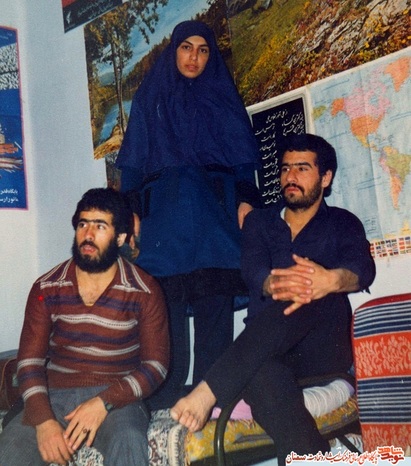 نفر اول از چپ شهید احمد امی