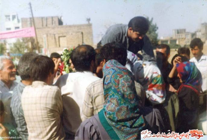 بازگشت از اسارت آزاده سر افراز جواد محمودی