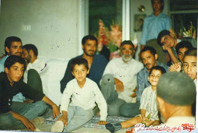 شب اول بازگشت آزاده فرج اله باقری از اسارت