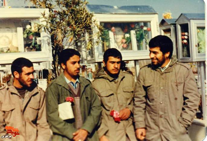 سمت چپ: شهید محمدرضا رمضانی
