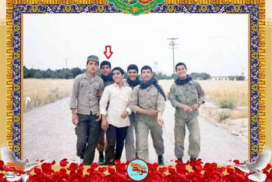 نفر دوم از چپ شهید عباس جمال